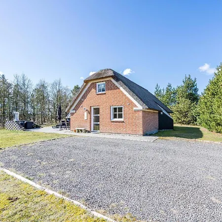 Holiday Lxx Holiday home